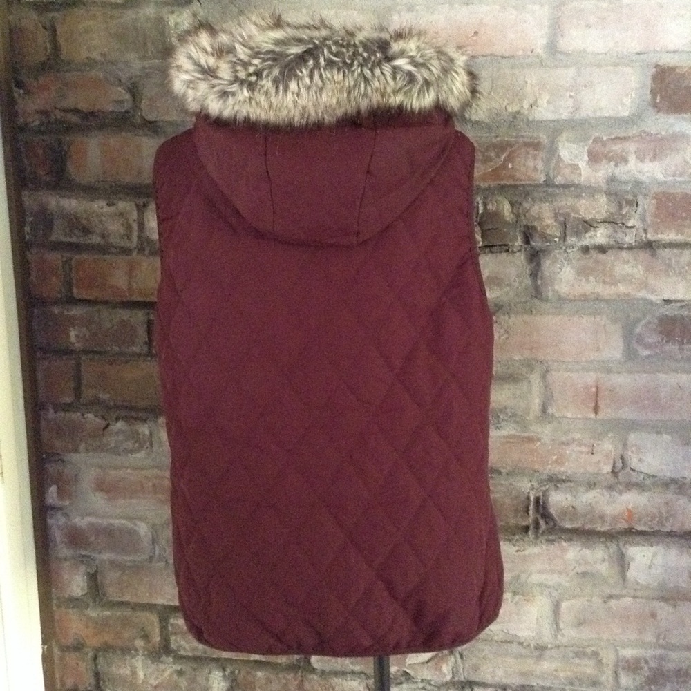Eddie Bauer Quilted Vest - Picture 2 of 7